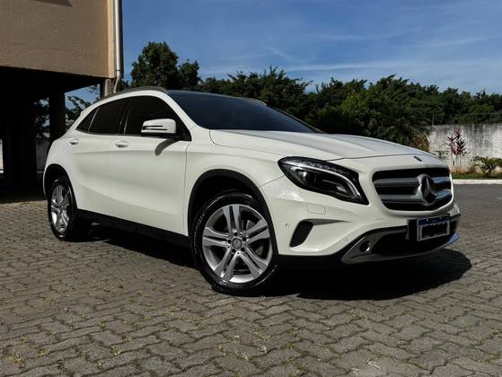 MERCEDES-BENZ GLA 200 1.6 CGI ENDURO 16V TURBO FLEX 4P AUTOMÁTICO